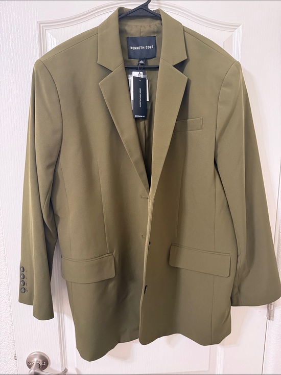 Kenneth Cole Jackets & Blazers - Kenneth Cole Olive Women’s boyfriend Fit Blazer NWT